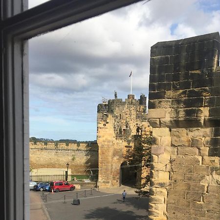 Castle Retreat - Luxury Apartment Opposite Alnwick Castle Екстериор снимка