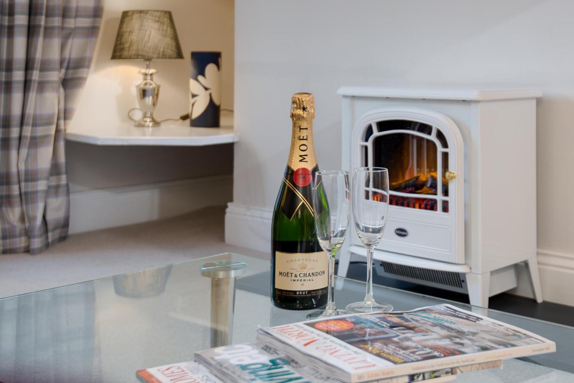 Castle Retreat - Luxury Apartment Opposite Alnwick Castle Екстериор снимка
